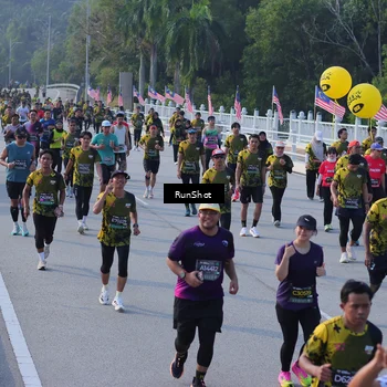 Runner Photo 7129077