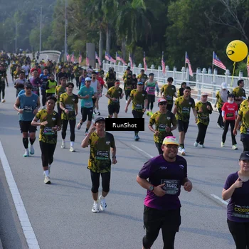 Runner Photo 7129084