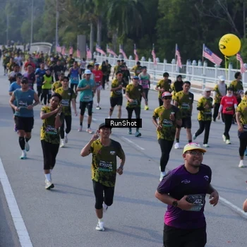 Runner Photo 7129091