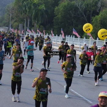 Runner Photo 7129102