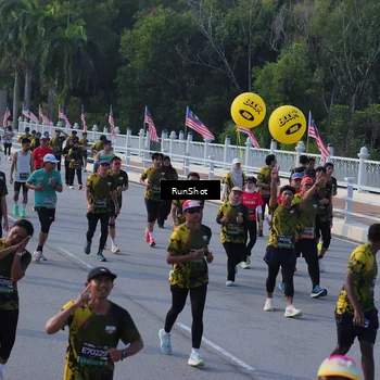 Runner Photo 7129105