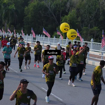 Runner Photo 7129111