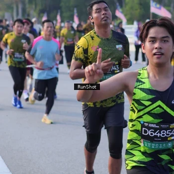 Runner Photo 7129123