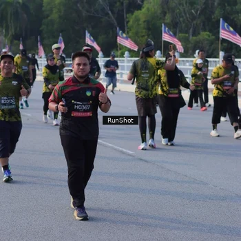 Runner Photo 7129124