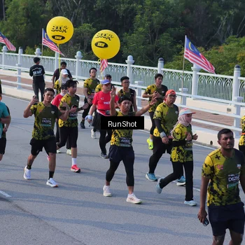 Runner Photo 7129149