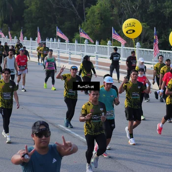 Runner Photo 7129154