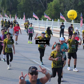 Runner Photo 7129156