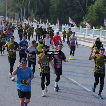 Runner Photo 7129176