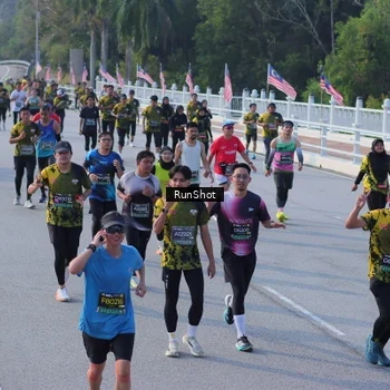 Runner Photo 7129178
