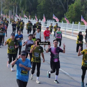 Runner Photo 7129181