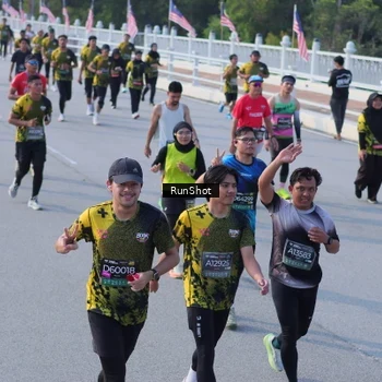 Runner Photo 7129211