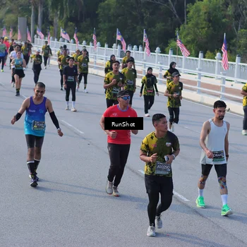 Runner Photo 7129229