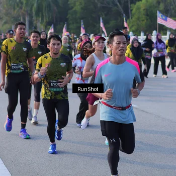 Runner Photo 7129236