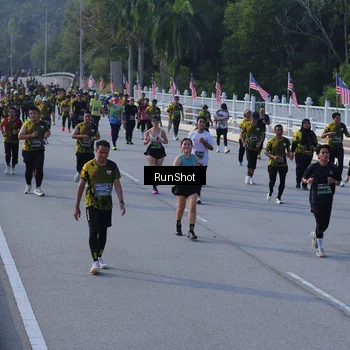 Runner Photo 7129243