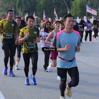 Runner Photo 7129245