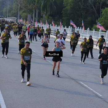 Runner Photo 7129275