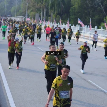 Runner Photo 7129278