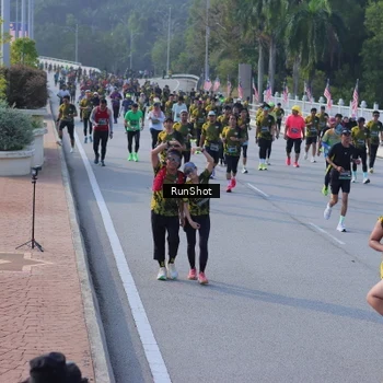 Runner Photo 7129291