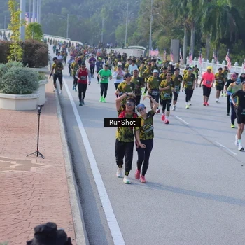 Runner Photo 7129293