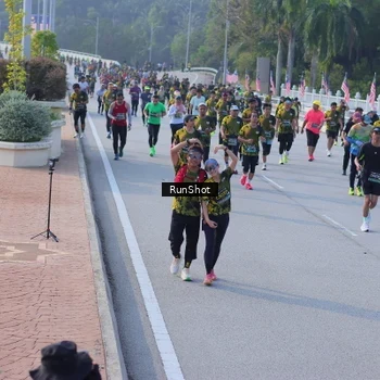 Runner Photo 7129296