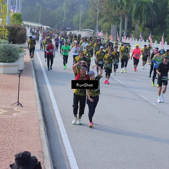 Runner Photo 7129298