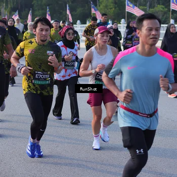 Runner Photo 7129324