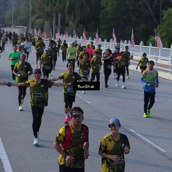 Runner Photo 7129325