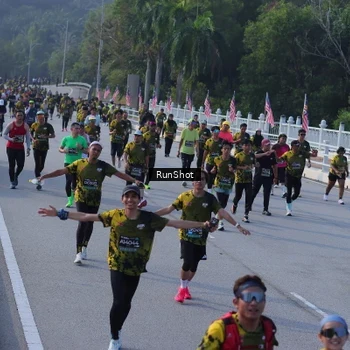 Runner Photo 7129330