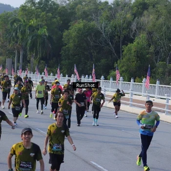 Runner Photo 7129331