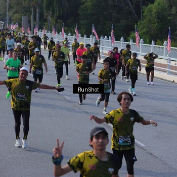 Runner Photo 7129341