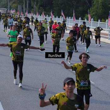 Runner Photo 7129343