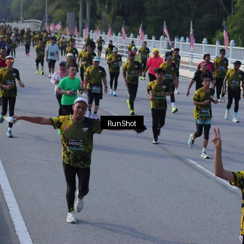 Runner Photo 7129351