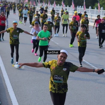 Runner Photo 7129361