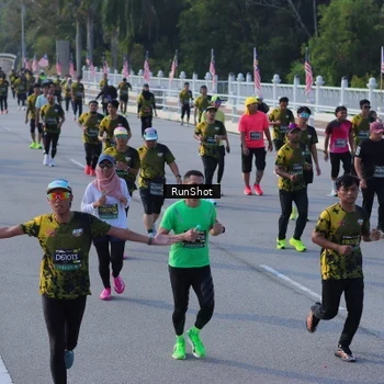 Runner Photo 7129369