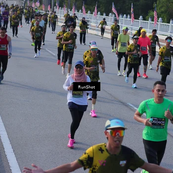 Runner Photo 7129380