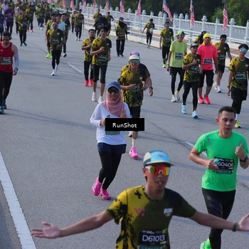 Runner Photo 7129381