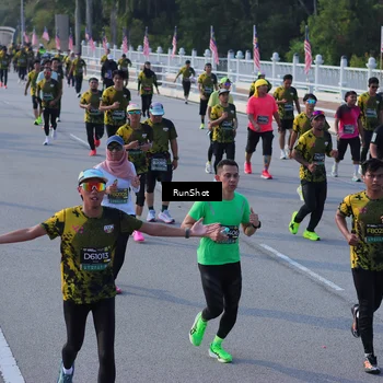 Runner Photo 7129391