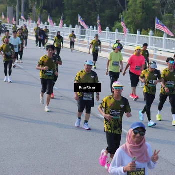 Runner Photo 7129394