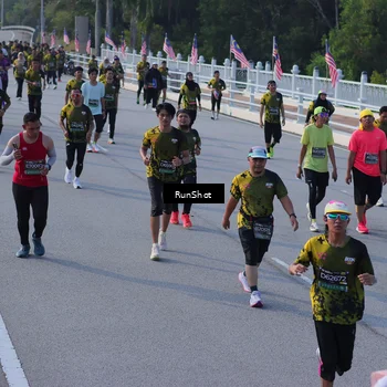 Runner Photo 7129395