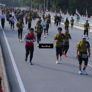 Runner Photo 7129396