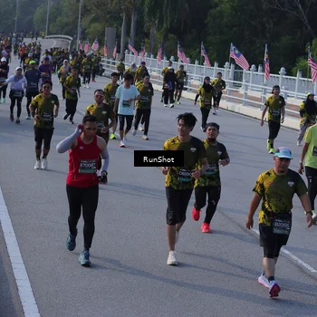 Runner Photo 7129403