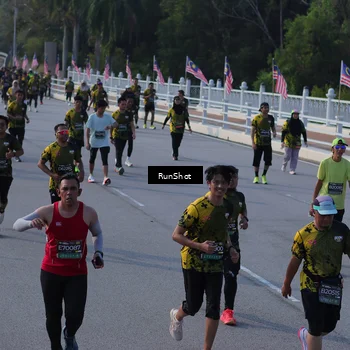 Runner Photo 7129412