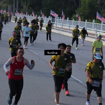 Runner Photo 7129414