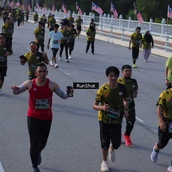 Runner Photo 7129416