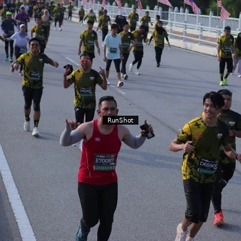 Runner Photo 7129419