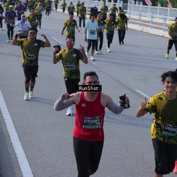 Runner Photo 7129421