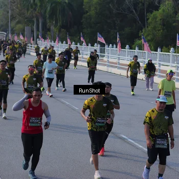 Runner Photo 7129431