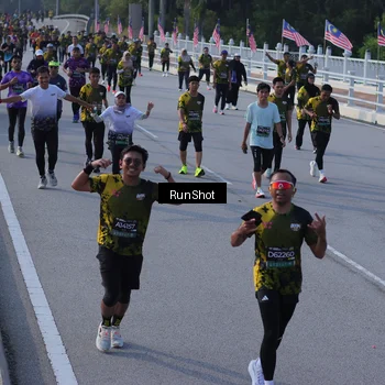 Runner Photo 7129437