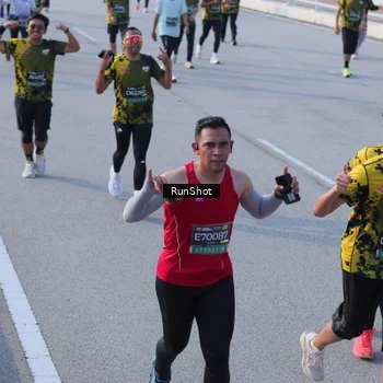 Runner Photo 7129448