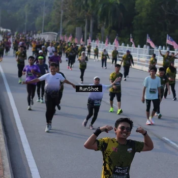 Runner Photo 7129450